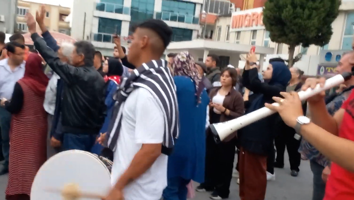 Asker Gönderme Davulcu